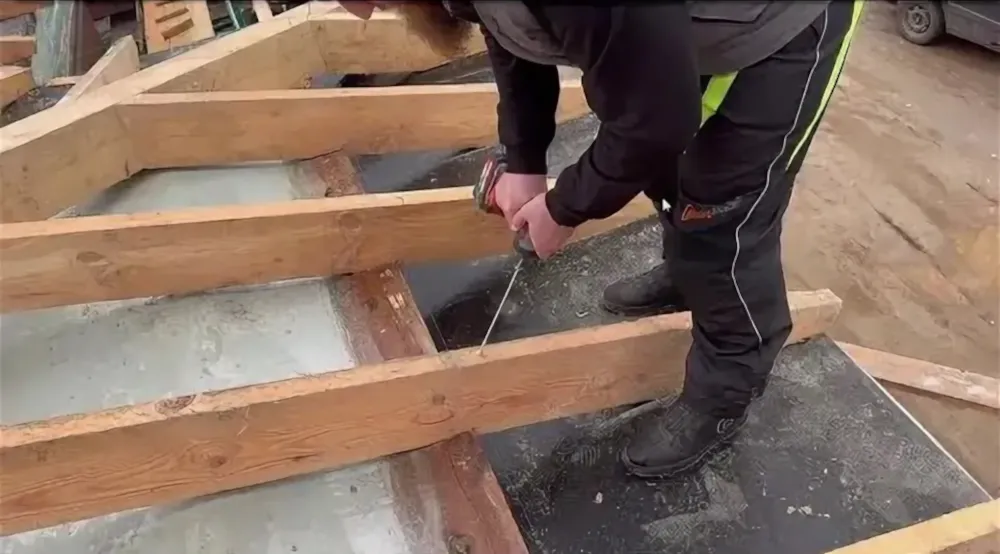 Шуруп по дереву полусферическая головка конструкционный 8х300 Torx 40 HIMTEXfix