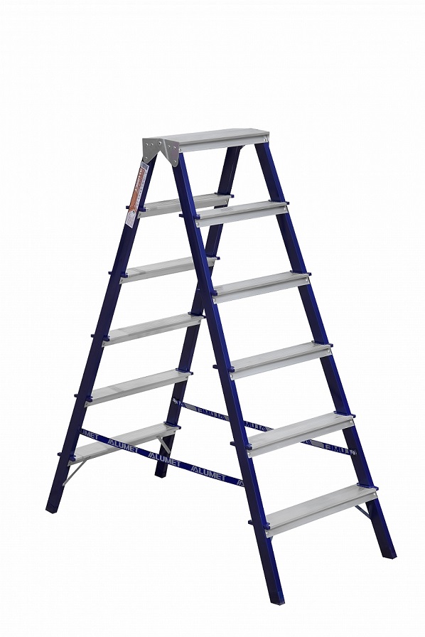 шестиступенчатая стремянка хорошего качества