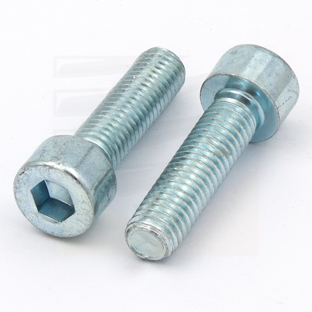 Болт с внутренним шестигранником М8х30 класс прочности 8.8 DIN912